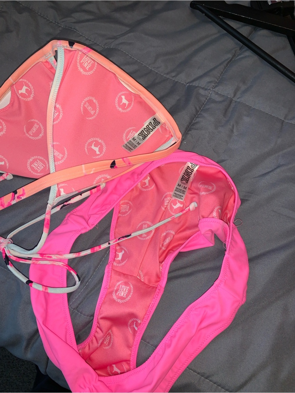 Vs 2 piece swim set - Picture 3 of 3